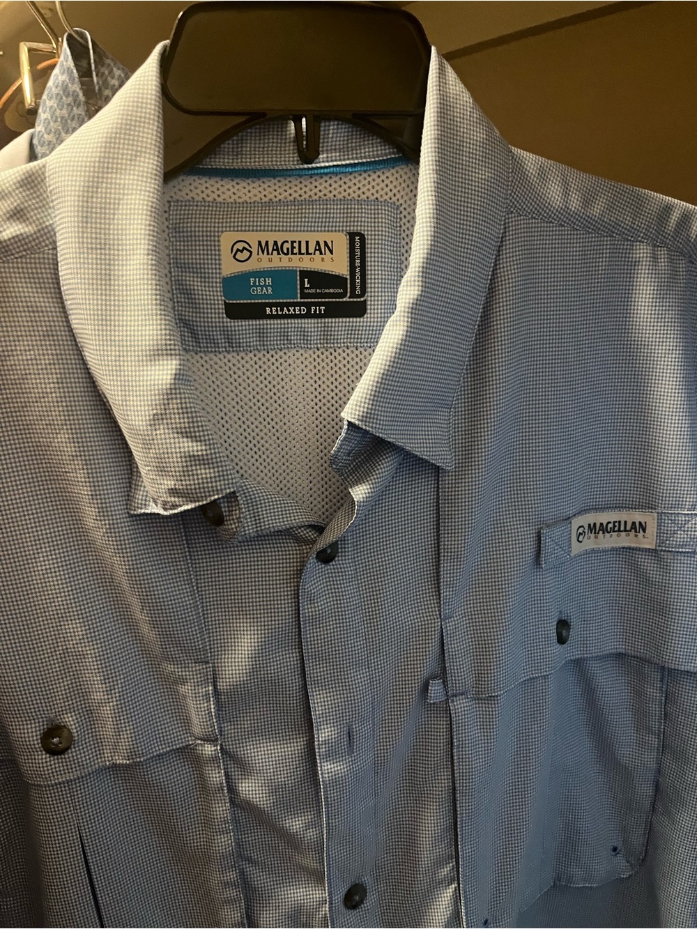 Magellan Outdoors Men's L Light Blue Relaxed-Fit Fishing Shirt. Lite weight!